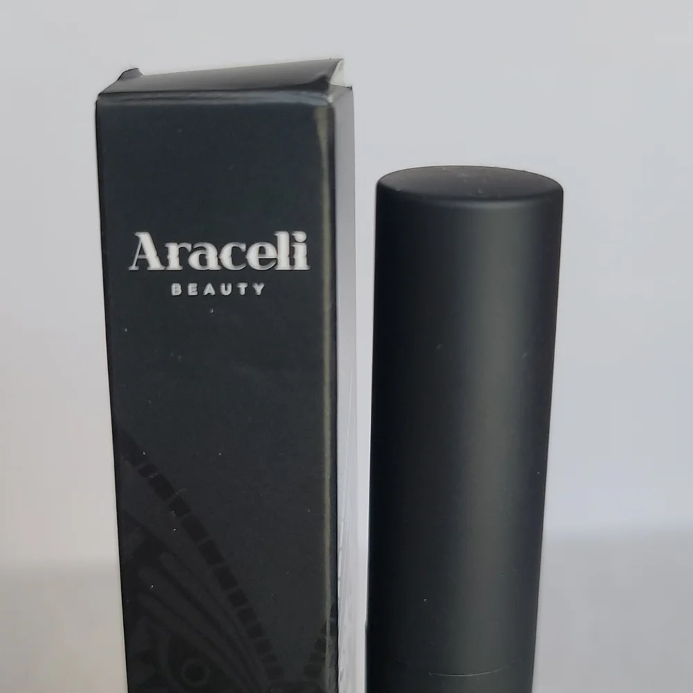 ARACELI BEAUTY Monarca Mascara in Black